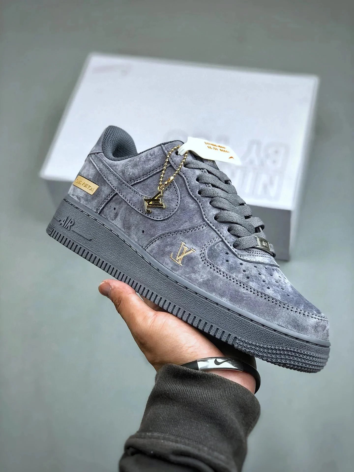 Louis Vuitton x Nike Air Force 1 Sneakers | 7521702176